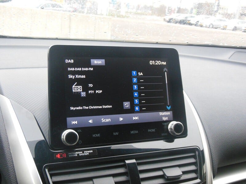Mitsubishi Eclipse Cross (23)