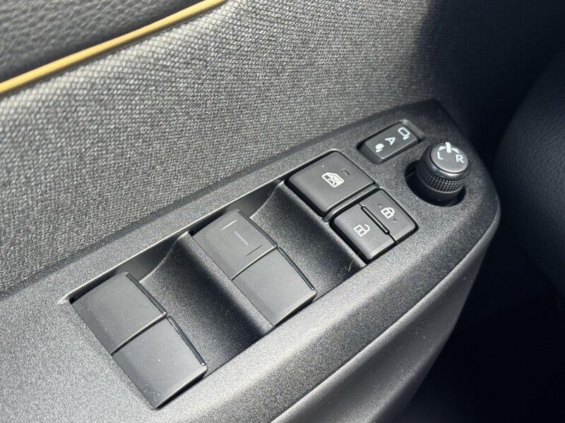 Toyota Yaris Cross (11)