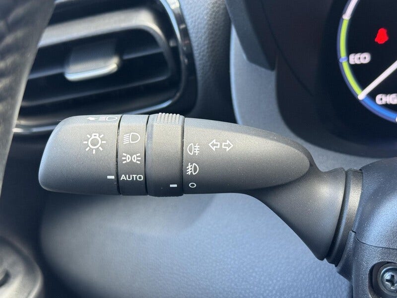 Toyota Yaris Cross (13)