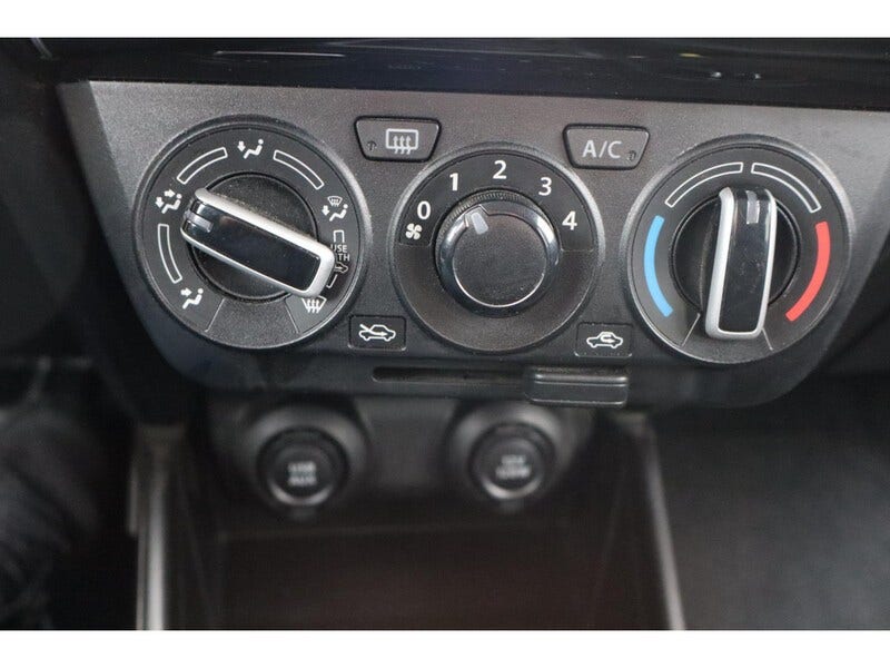 Suzuki Swift (9)