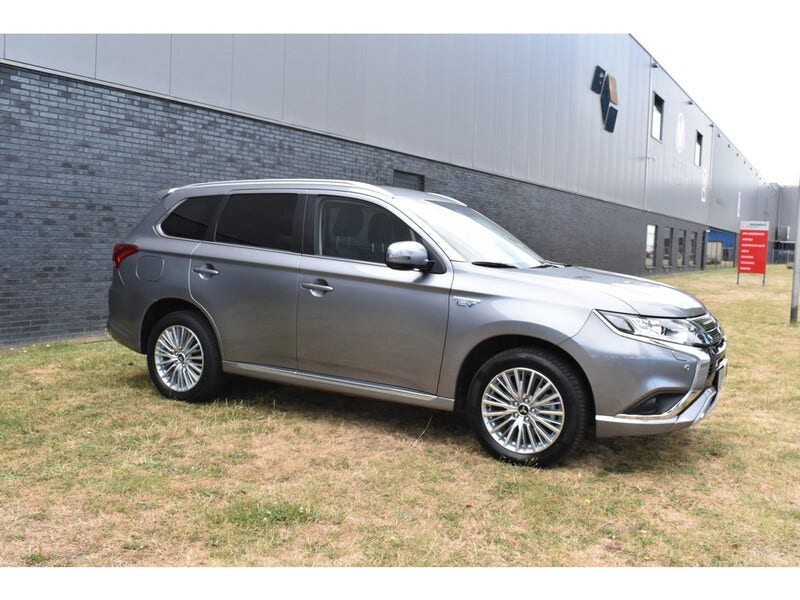 Mitsubishi Outlander (4)