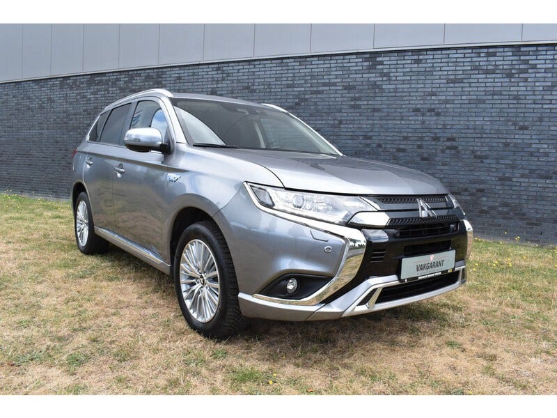 Mitsubishi Outlander (8)