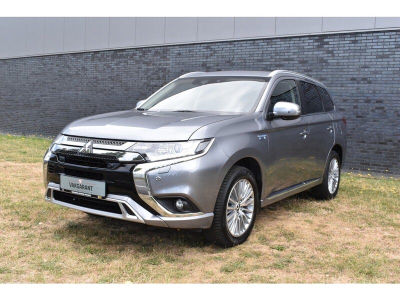 Mitsubishi Outlander (9)
