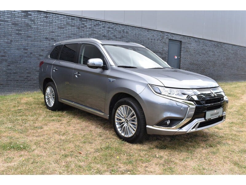 Mitsubishi Outlander (11)