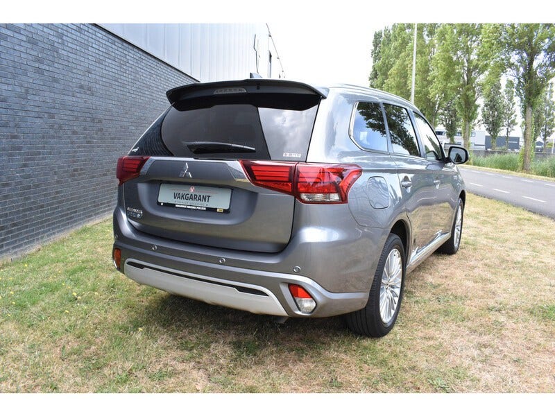 Mitsubishi Outlander (14)