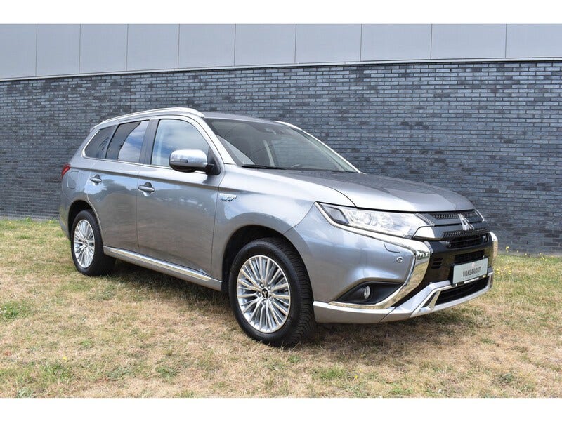 Mitsubishi Outlander (16)