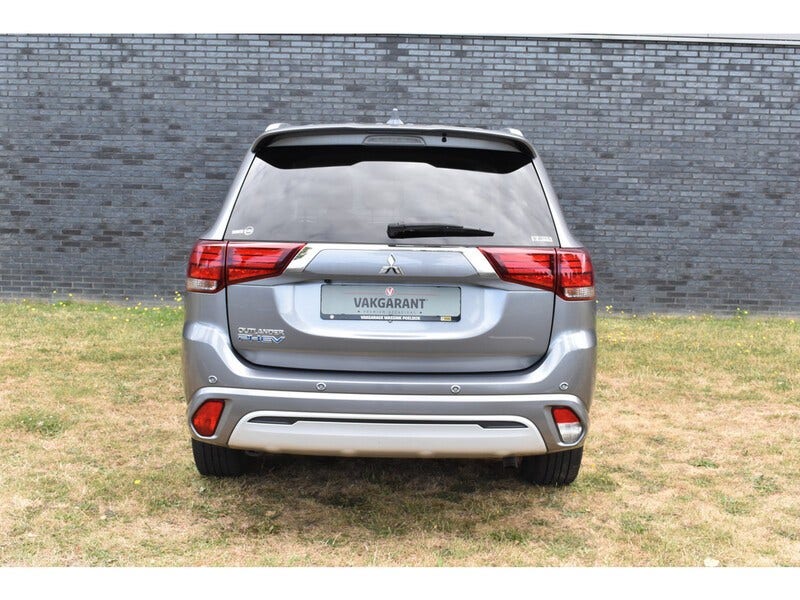 Mitsubishi Outlander (18)