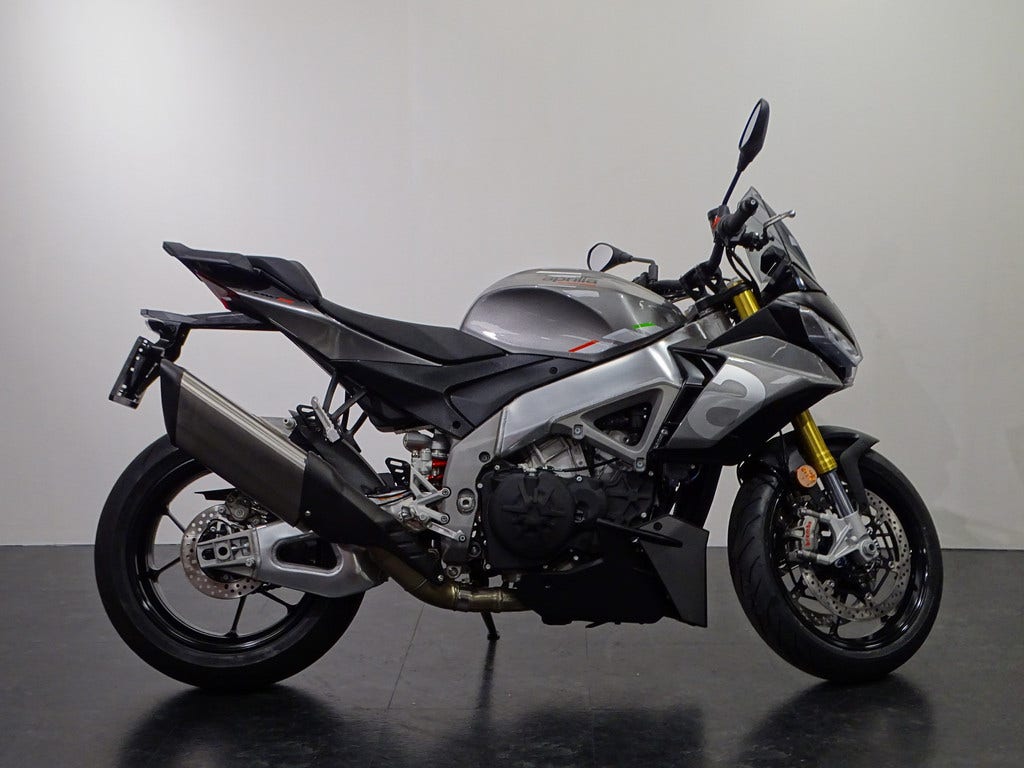 Aprilia Tuono V4