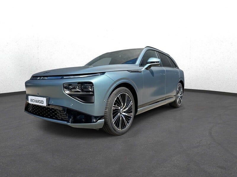 XPENG G9