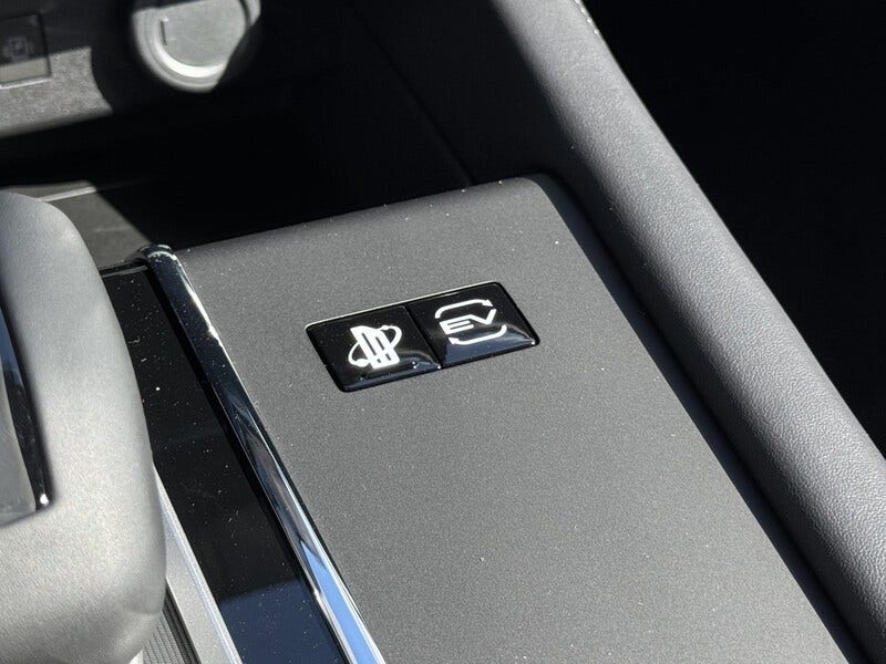 Mitsubishi Outlander (23)