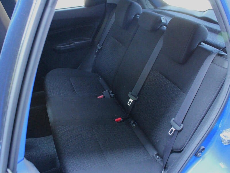 Suzuki Swift (6)