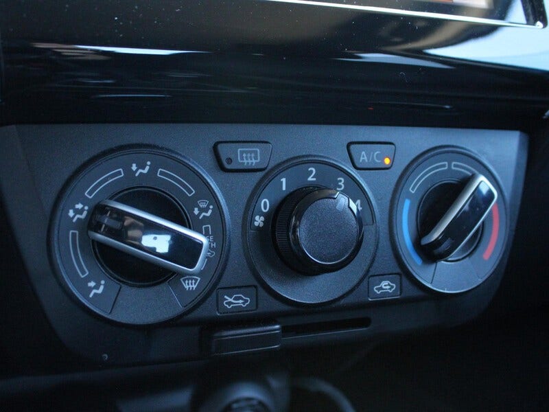 Suzuki Swift (17)