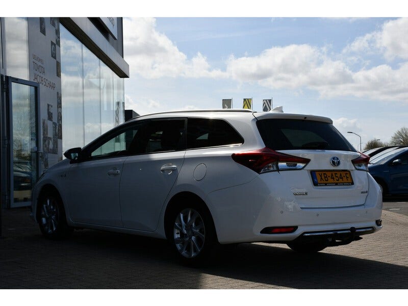 Toyota Auris (11)