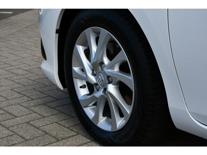 Toyota Auris (13)