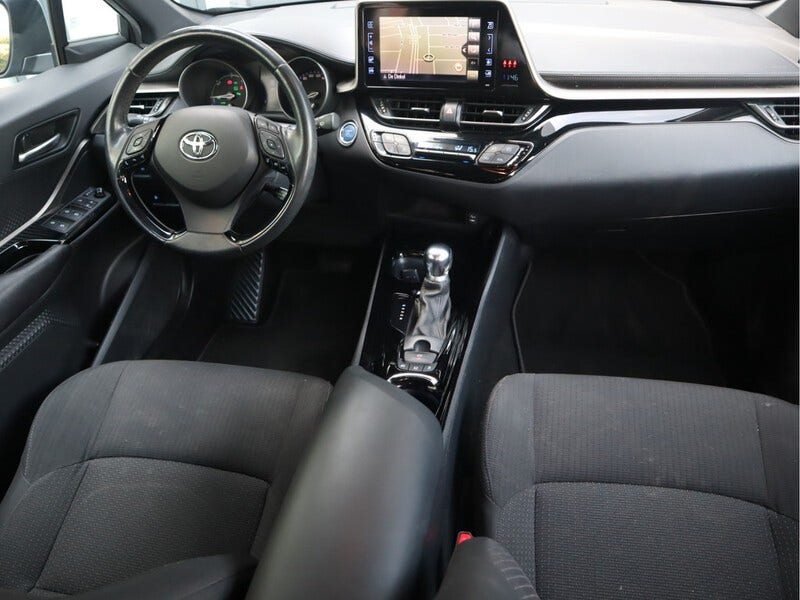 Toyota C-HR (3)