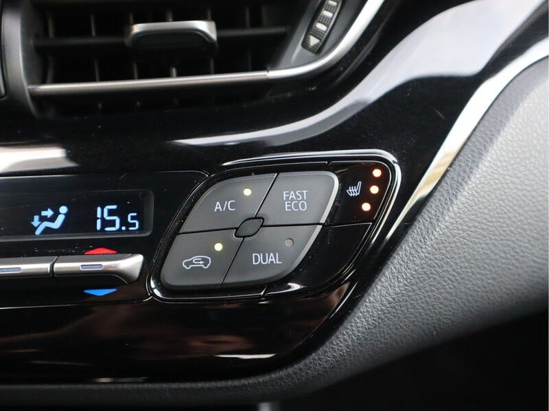 Toyota C-HR (12)