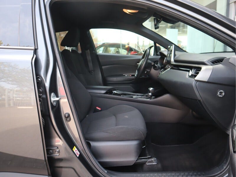 Toyota C-HR (24)