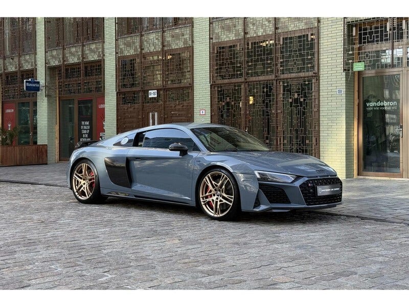 Audi R8