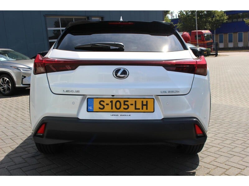 Lexus UX (4)