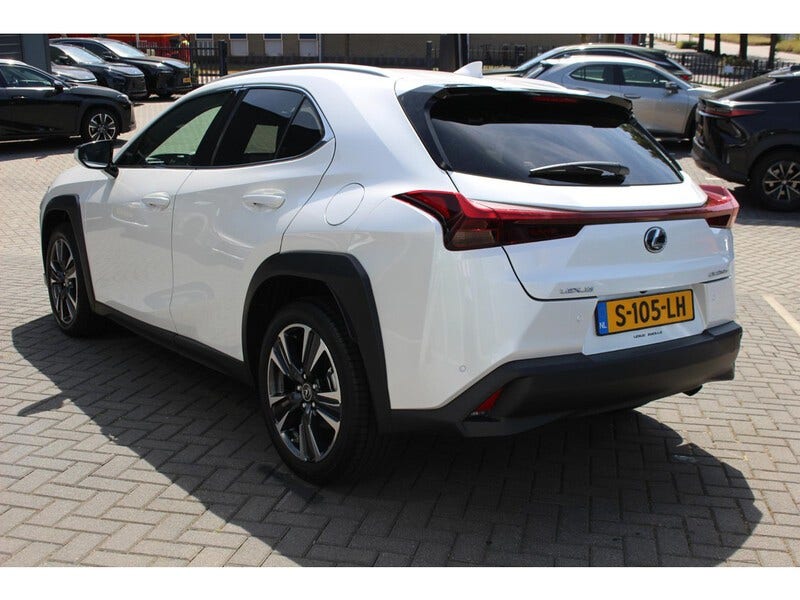 Lexus UX (5)