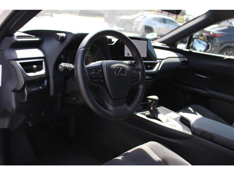 Lexus UX (12)