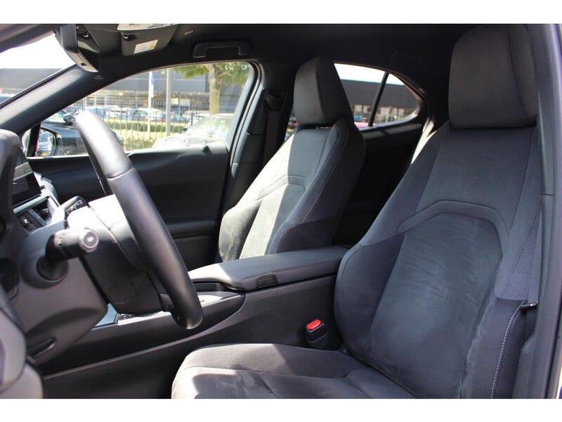 Lexus UX (14)