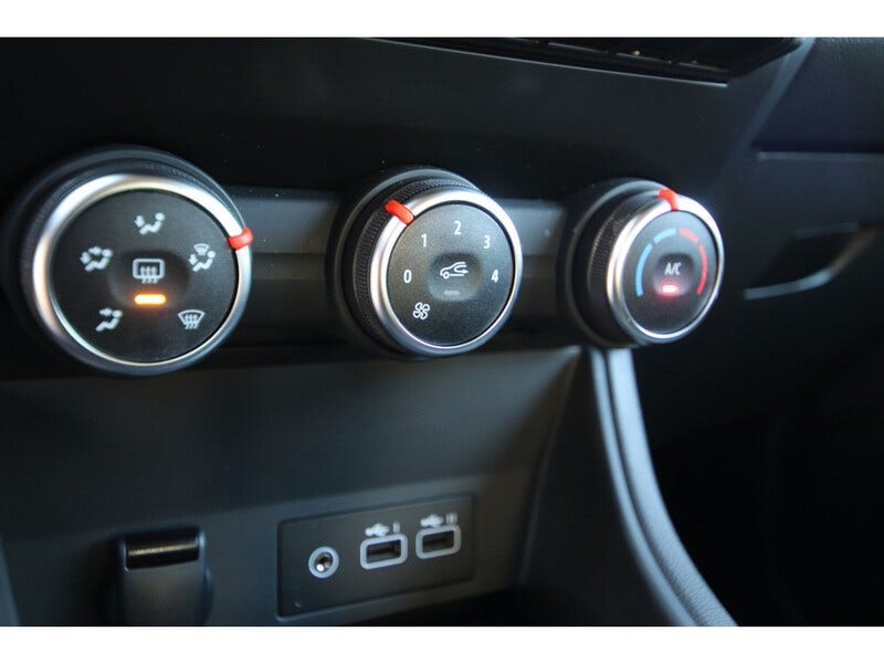 Mitsubishi ASX (6)