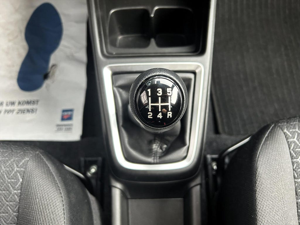 Suzuki Swift (24)