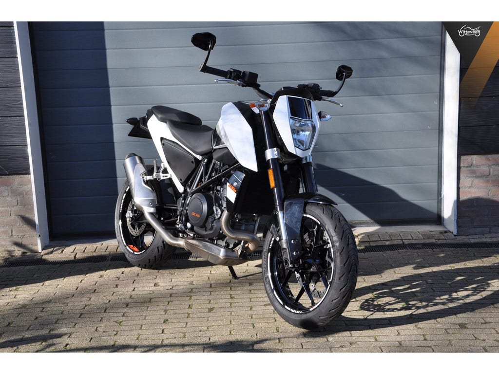KTM 690