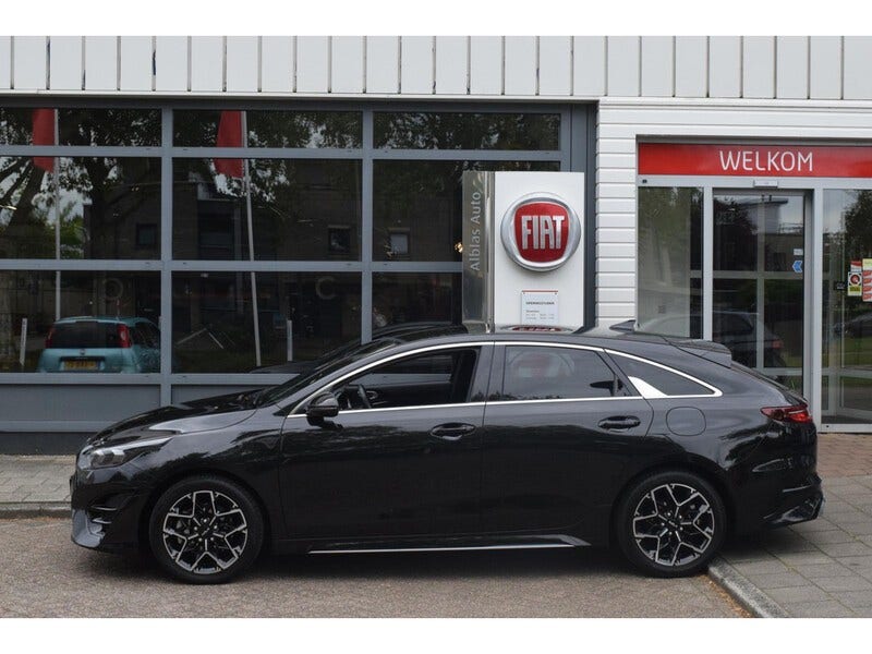 Kia ProCeed (2)