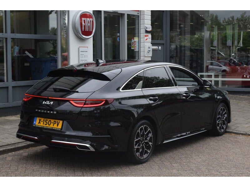 Kia ProCeed (4)