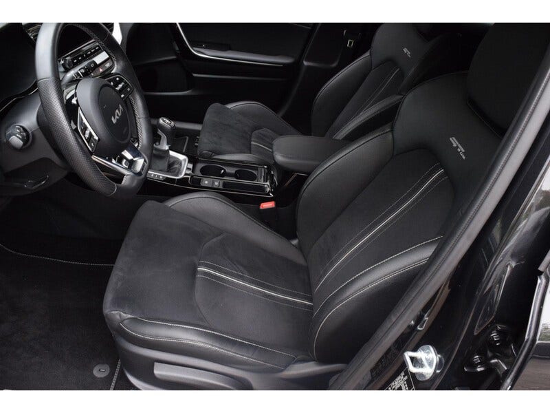 Kia ProCeed (18)