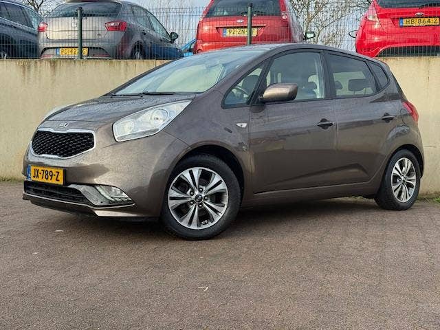 Kia Venga (3)