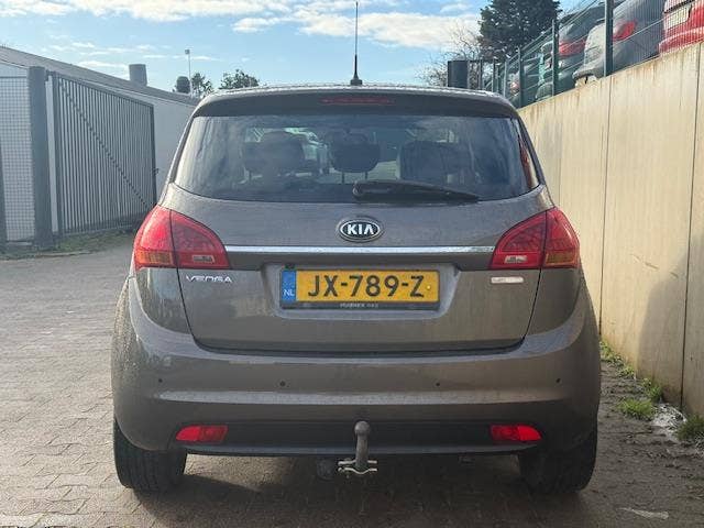 Kia Venga (6)