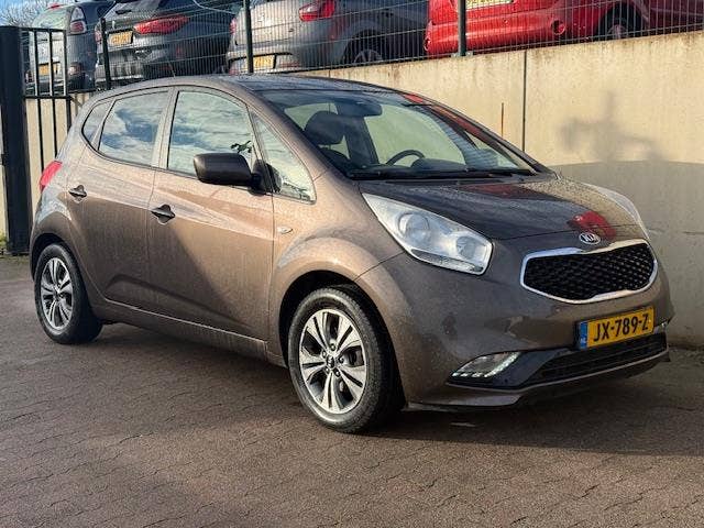 Kia Venga (9)
