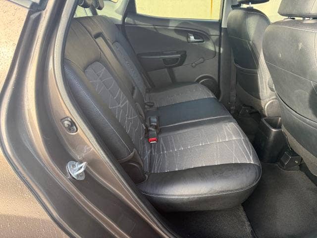 Kia Venga (15)