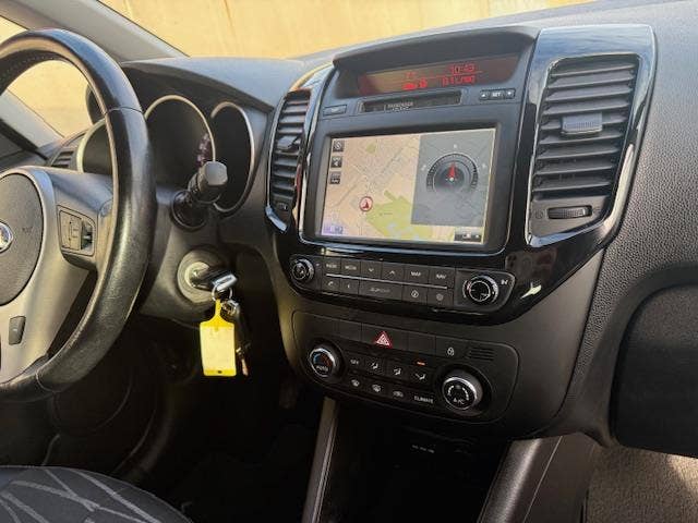 Kia Venga (16)