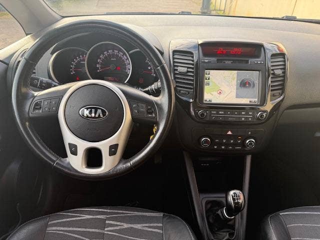 Kia Venga (17)