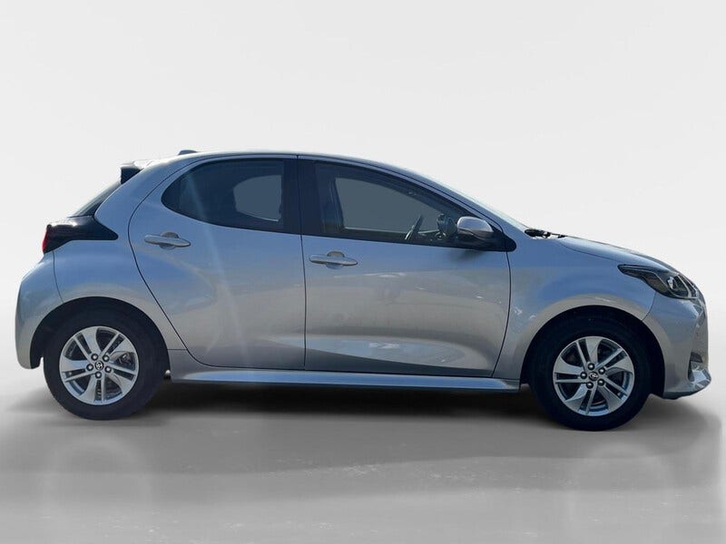 Toyota Yaris (4)