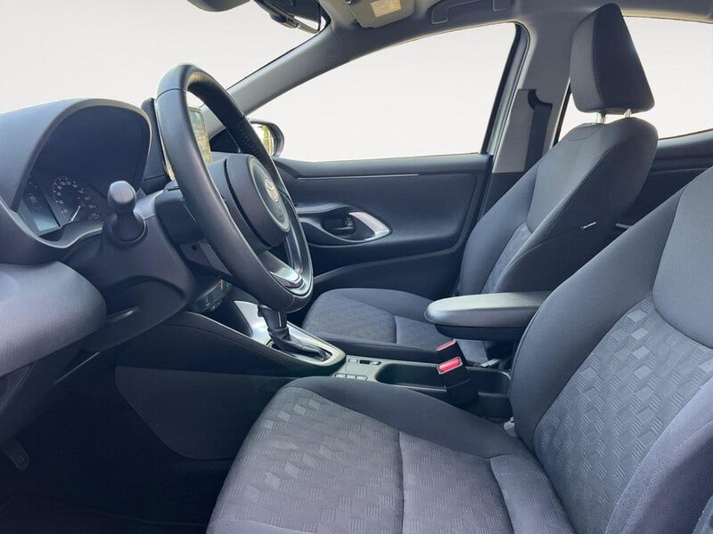 Toyota Yaris (5)