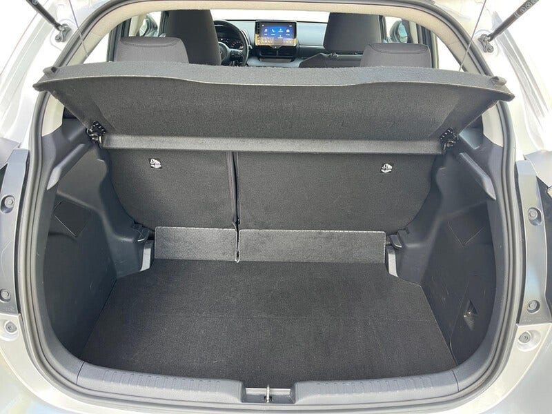 Toyota Yaris (10)