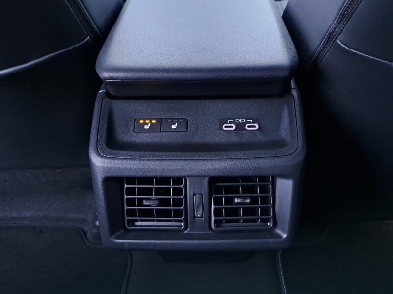 Toyota bZ4X (23)