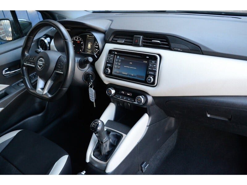 Nissan Micra (4)
