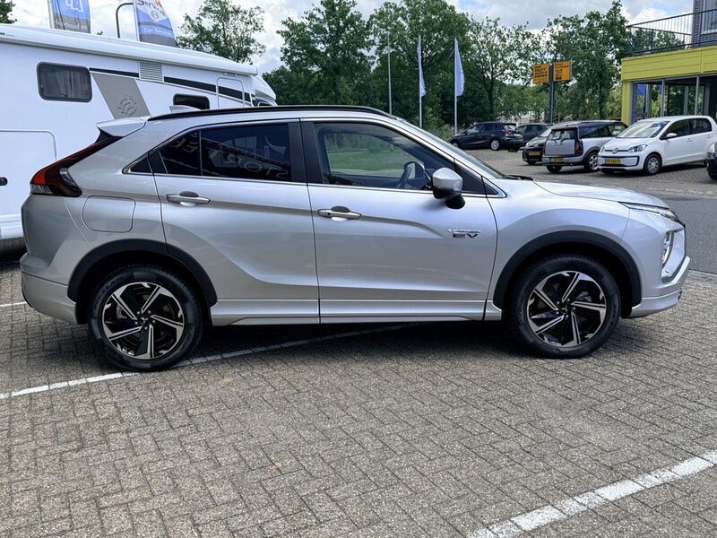 Mitsubishi Eclipse Cross (8)