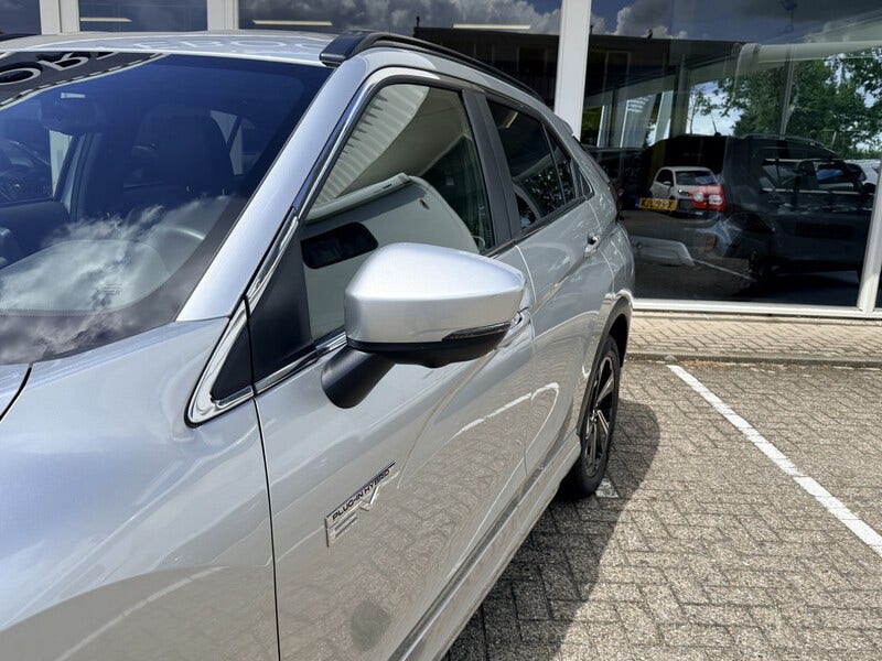 Mitsubishi Eclipse Cross (16)