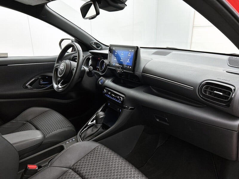 Toyota Yaris (6)