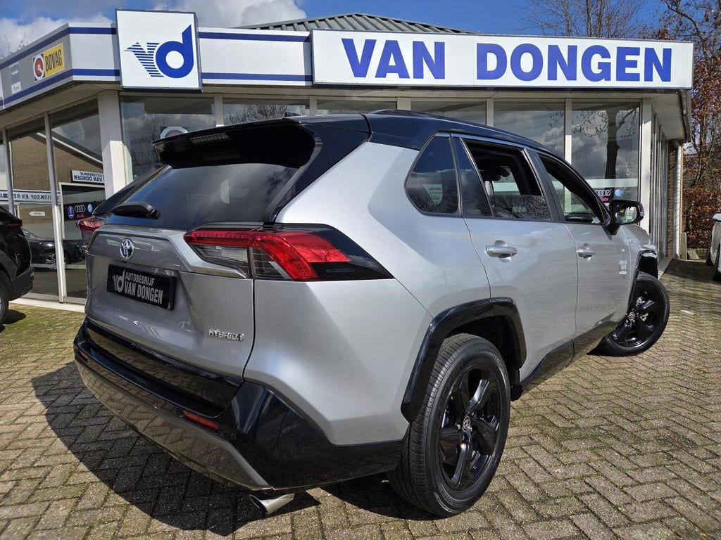 Toyota RAV4 (5)