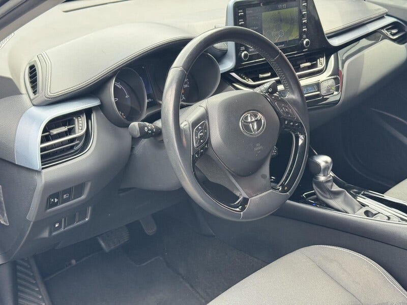 Toyota C-HR (7)