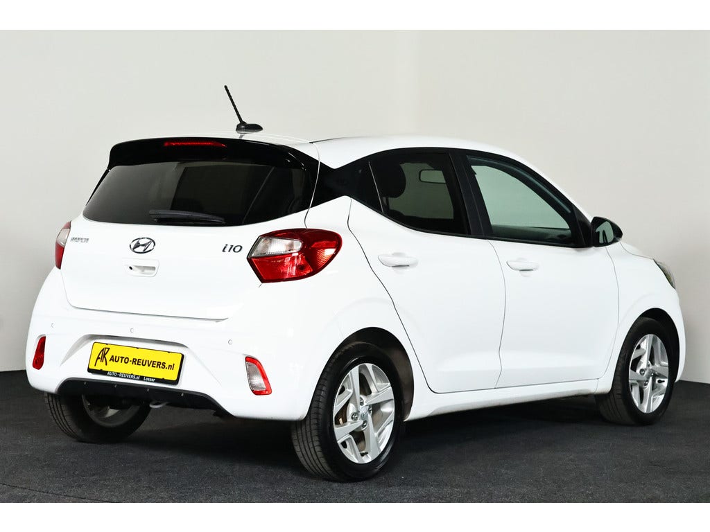 Hyundai i10 (2)
