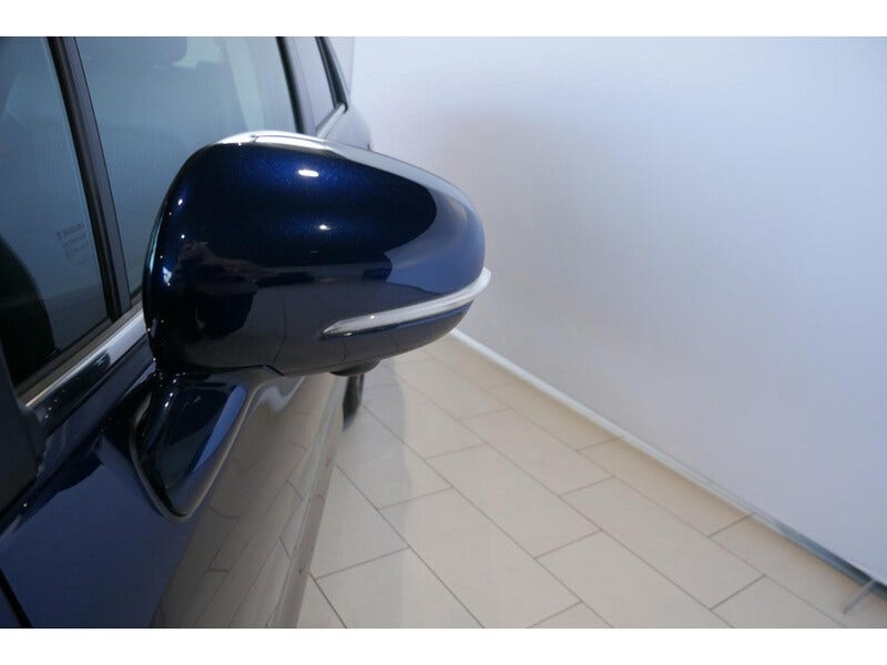 Suzuki Cross (24)